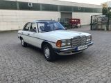 Mercedes-Benz 230 bei Sportwagen.expert - Abbildung (4 / 15)