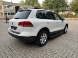 VW Touareg bei Sportwagen.expert - Abbildung (5 / 15)