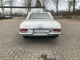 Mercedes-Benz 230 bei Sportwagen.expert - Abbildung (13 / 15)