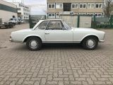 Mercedes-Benz 230 bei Sportwagen.expert - Abbildung (11 / 15)