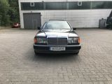 Mercedes-Benz 230 bei Sportwagen.expert - Abbildung (2 / 15)