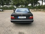 Mercedes-Benz 230 bei Sportwagen.expert - Abbildung (6 / 15)