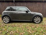 Mini Cooper bei Sportwagen.expert - Abbildung (4 / 15)