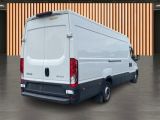 Iveco Daily bei Sportwagen.expert - Abbildung (8 / 9)
