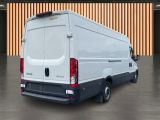 Iveco Daily bei Sportwagen.expert - Abbildung (8 / 9) Iveco Daily bei Sportwagen.expert - Abbildung (8 / 9)