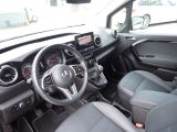 Mercedes-Benz T 160d bei Sportwagen.expert - Abbildung (4 / 13)