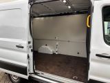 Ford Transit bei Sportwagen.expert - Abbildung (11 / 15)