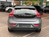 Volvo V40 bei Sportwagen.expert - Abbildung (7 / 15)
