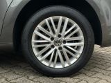VW Touran bei Sportwagen.expert - Abbildung (9 / 15)