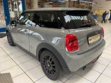 Mini One bei Sportwagen.expert - Abbildung (8 / 14)