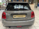 Mini One bei Sportwagen.expert - Abbildung (11 / 14)