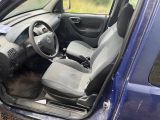 Opel Combo bei Sportwagen.expert - Abbildung (8 / 12)