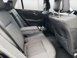 Mercedes-Benz E-Klasse bei Sportwagen.expert - Abbildung (8 / 15)