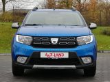 Dacia Sandero bei Sportwagen.expert - Abbildung (7 / 15)