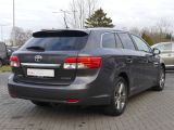 Toyota Avensis bei Sportwagen.expert - Abbildung (5 / 15)