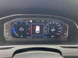 VW Passat bei Sportwagen.expert - Abbildung (13 / 15)