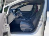 VW Golf VIII bei Sportwagen.expert - Abbildung (8 / 15)