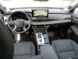 Mitsubishi Outlander bei Sportwagen.expert - Abbildung (8 / 15) Mitsubishi Outlander bei Sportwagen.expert - Abbildung (8 / 15)