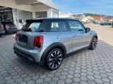 Mini Cooper bei Sportwagen.expert - Abbildung (7 / 15)