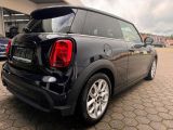 Mini Cooper bei Sportwagen.expert - Abbildung (7 / 15)