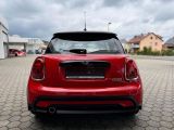 Mini Cooper bei Sportwagen.expert - Abbildung (7 / 15)