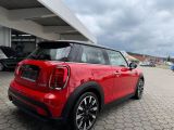 Mini Cooper bei Sportwagen.expert - Abbildung (8 / 15)