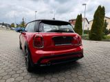 Mini Cooper bei Sportwagen.expert - Abbildung (6 / 15)