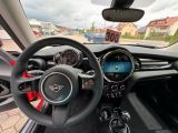 Mini Cooper bei Sportwagen.expert - Abbildung (13 / 15)