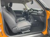 Mini One bei Sportwagen.expert - Abbildung (11 / 15)