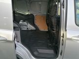 Ford Transit bei Sportwagen.expert - Abbildung (8 / 15)