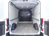 Ford Transit bei Sportwagen.expert - Abbildung (8 / 15)