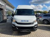 Iveco Daily bei Sportwagen.expert - Abbildung (2 / 3)