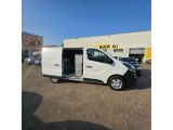 Opel Vivaro bei Sportwagen.expert - Abbildung (6 / 15)