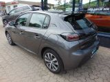 Peugeot 208 bei Sportwagen.expert - Abbildung (4 / 15)