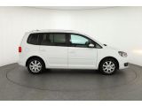 VW Touran bei Sportwagen.expert - Abbildung (6 / 15)