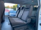 Opel Vivaro bei Sportwagen.expert - Abbildung (14 / 15)