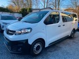 Opel Vivaro bei Sportwagen.expert - Abbildung (2 / 15)