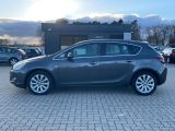 Opel Astra bei Sportwagen.expert - Abbildung (9 / 15)