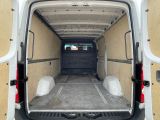 VW Crafter bei Sportwagen.expert - Abbildung (13 / 15)