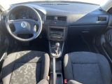VW Bora bei Sportwagen.expert - Abbildung (15 / 15)
