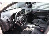 Mercedes-Benz B-Klasse bei Sportwagen.expert - Abbildung (4 / 15)