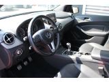 Mercedes-Benz B-Klasse bei Sportwagen.expert - Abbildung (14 / 15)