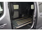 Opel Vivaro bei Sportwagen.expert - Abbildung (9 / 10)