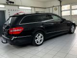 Mercedes-Benz E-Klasse bei Sportwagen.expert - Abbildung (4 / 15)