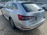 Skoda Superb bei Sportwagen.expert - Abbildung (5 / 15)