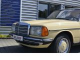 Mercedes-Benz 200 bei Sportwagen.expert - Abbildung (7 / 15)