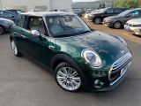 Mini Cooper bei Sportwagen.expert - Abbildung (4 / 14)