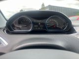 Peugeot 2008 bei Sportwagen.expert - Abbildung (14 / 15)