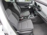 Hyundai i30 bei Sportwagen.expert - Abbildung (6 / 15)