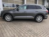 VW Touareg bei Sportwagen.expert - Abbildung (9 / 15)